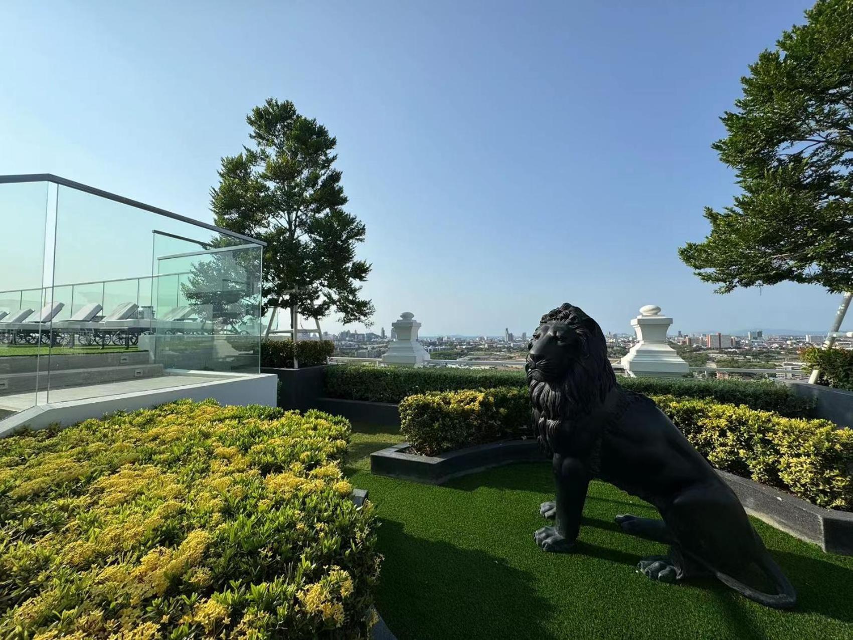 The Empire Chic Residence Jomtien & Yahaha ภายนอก รูปภาพ