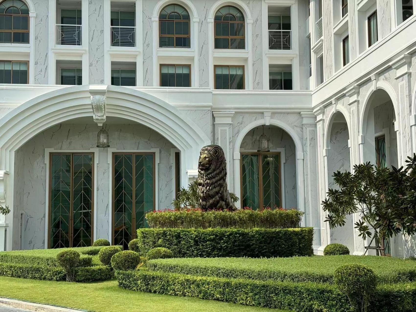 The Empire Chic Residence Jomtien & Yahaha ภายนอก รูปภาพ