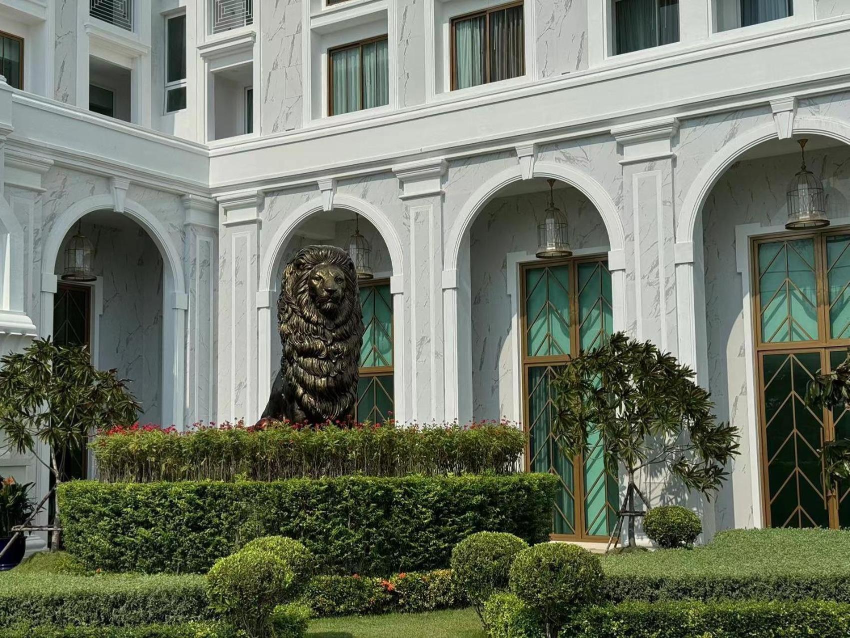 The Empire Chic Residence Jomtien & Yahaha ภายนอก รูปภาพ