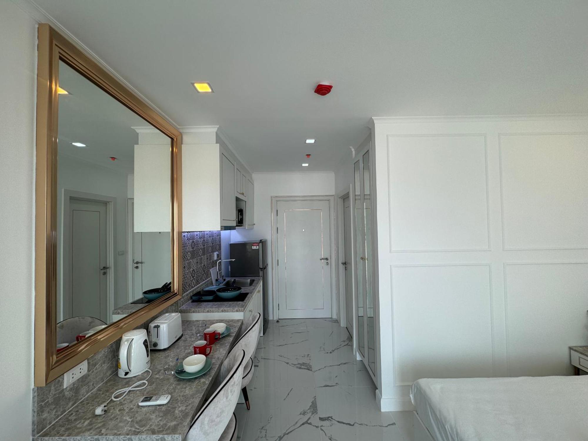 The Empire Chic Residence Jomtien & Yahaha ภายนอก รูปภาพ