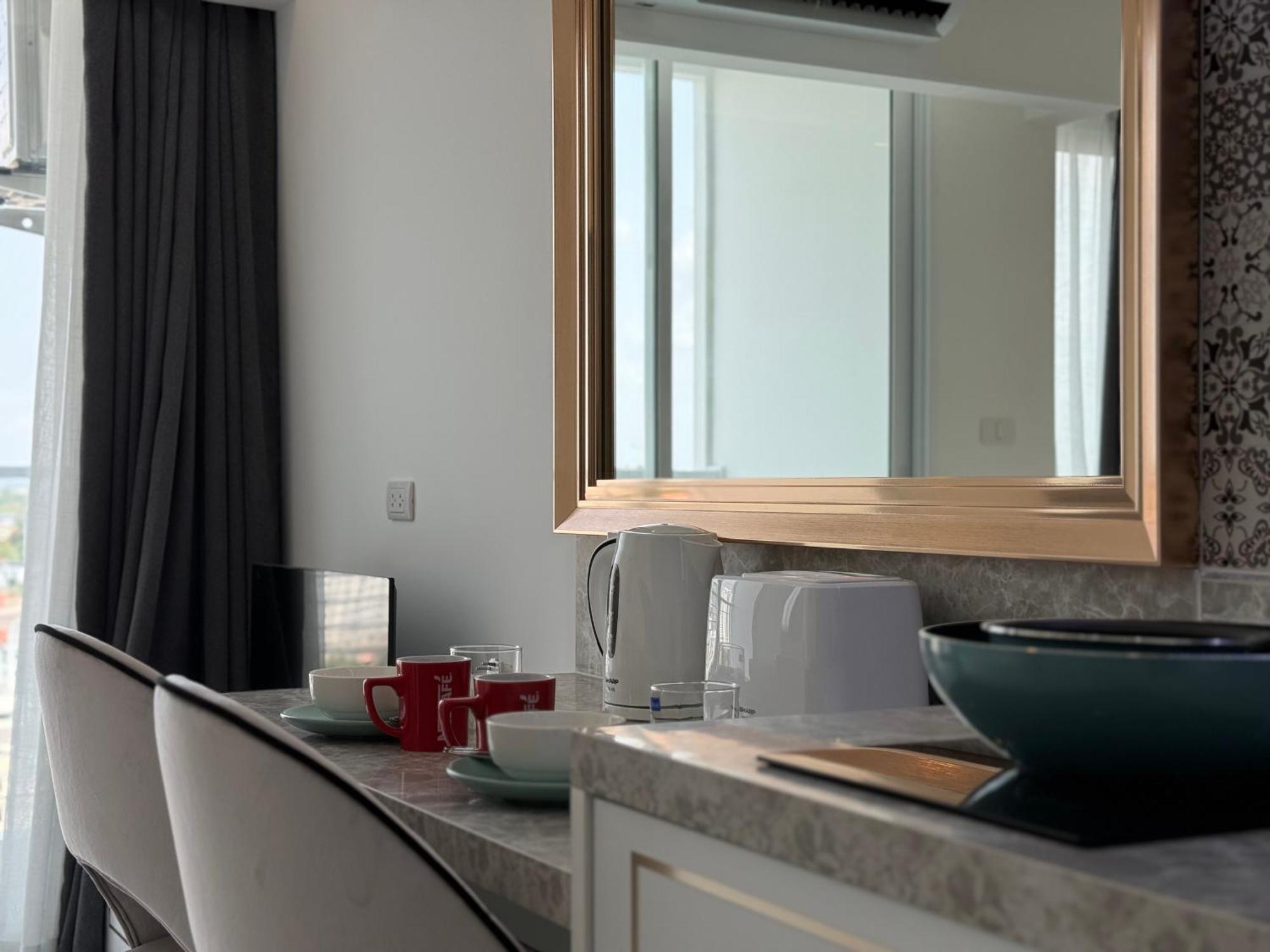 The Empire Chic Residence Jomtien & Yahaha ภายนอก รูปภาพ