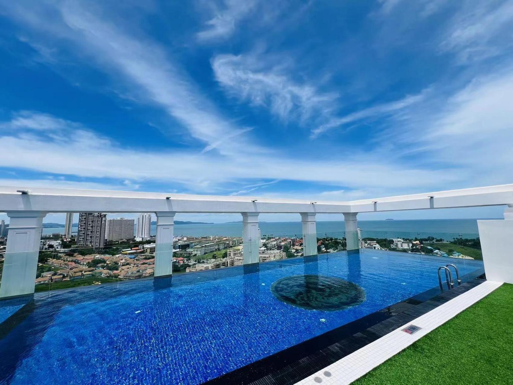 The Empire Chic Residence Jomtien & Yahaha ภายนอก รูปภาพ